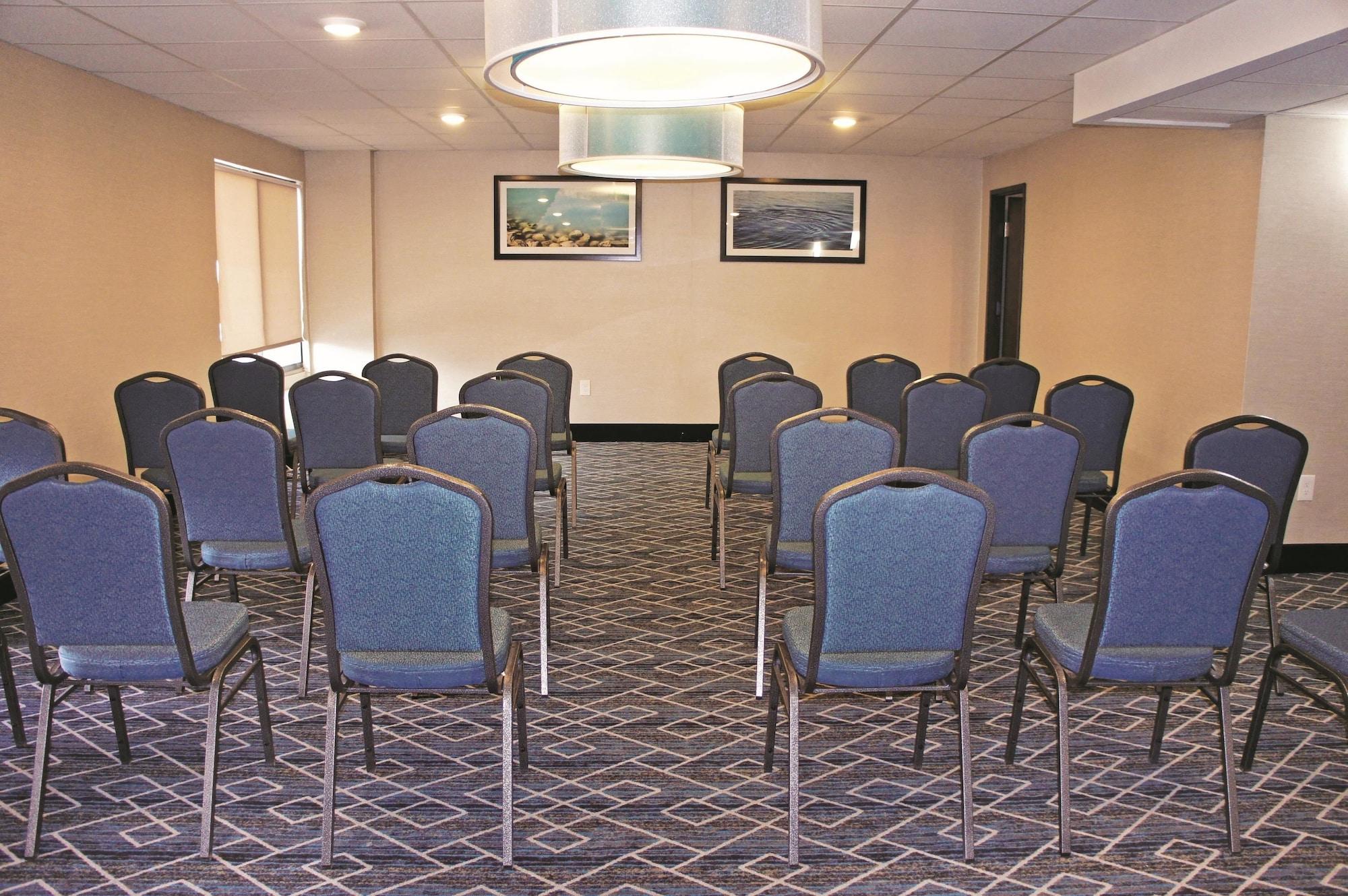Hotel La Quinta By Wyndham Denver Medical